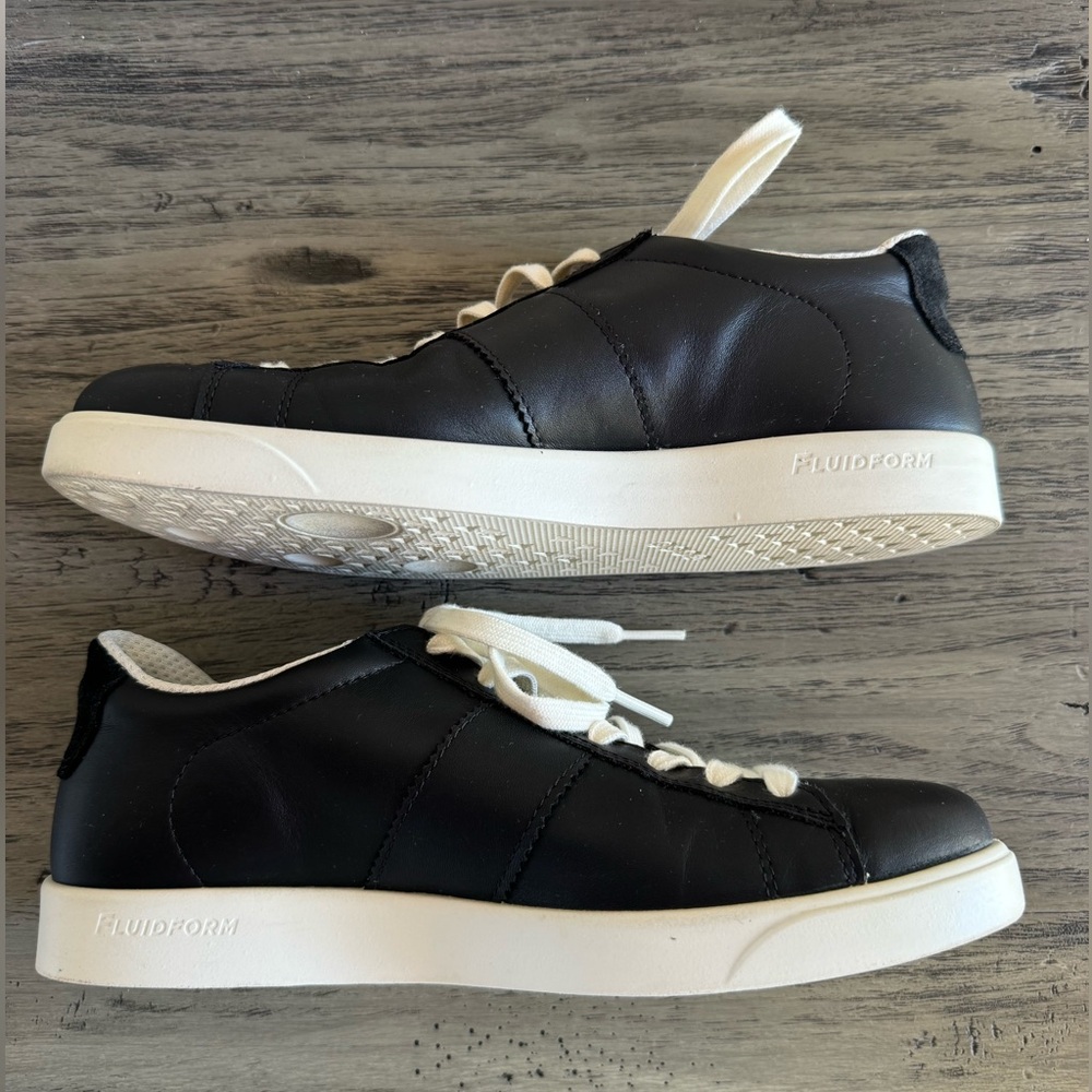 Ecco Black Retro Sneakers Women’s (38) - Picture 3 of 8